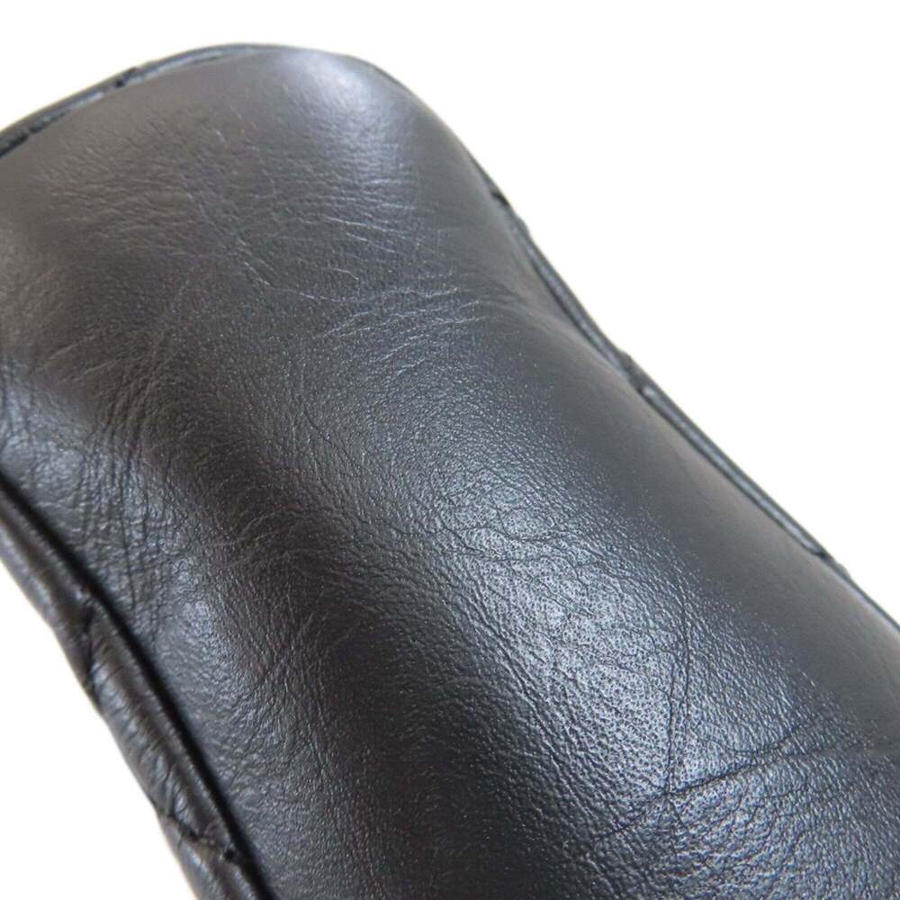 CHANEL Black Lambskin Leather Shoulder Bag - Picture 14 of 16